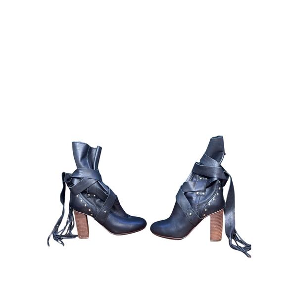 Sees by Chloe dasha leather boots good condtion size euro 37 - US 6.5 - Picture 1 of 7